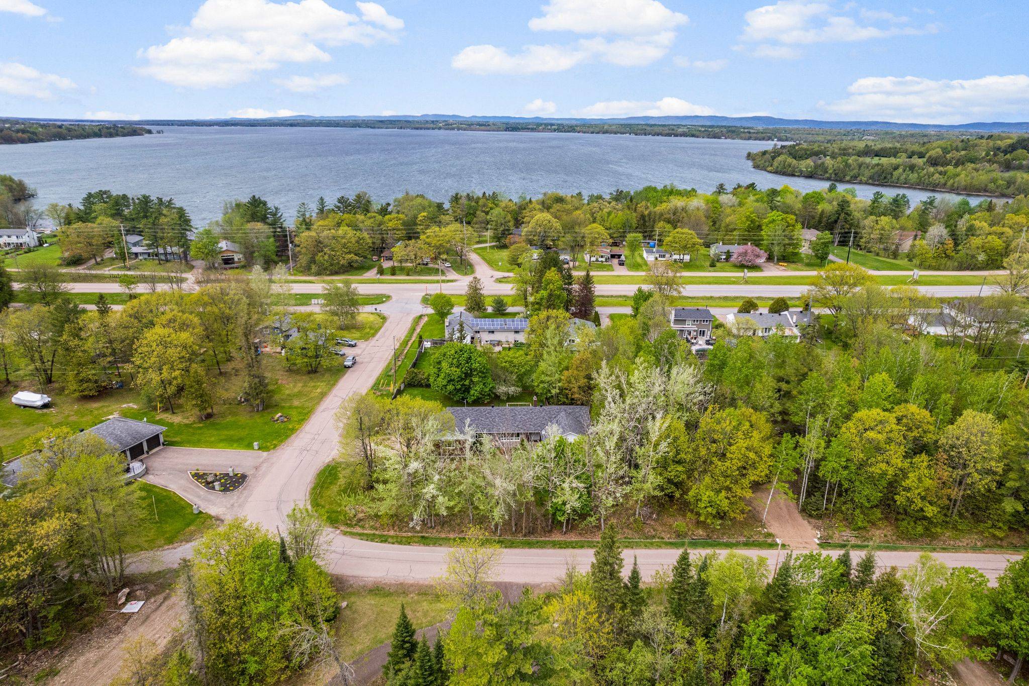 Laurentian Valley, ON K8A 6W2,23 Eileen ST