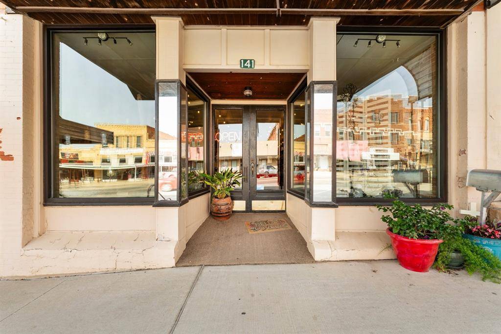 De Leon, TX 76444,133 N Texas Street