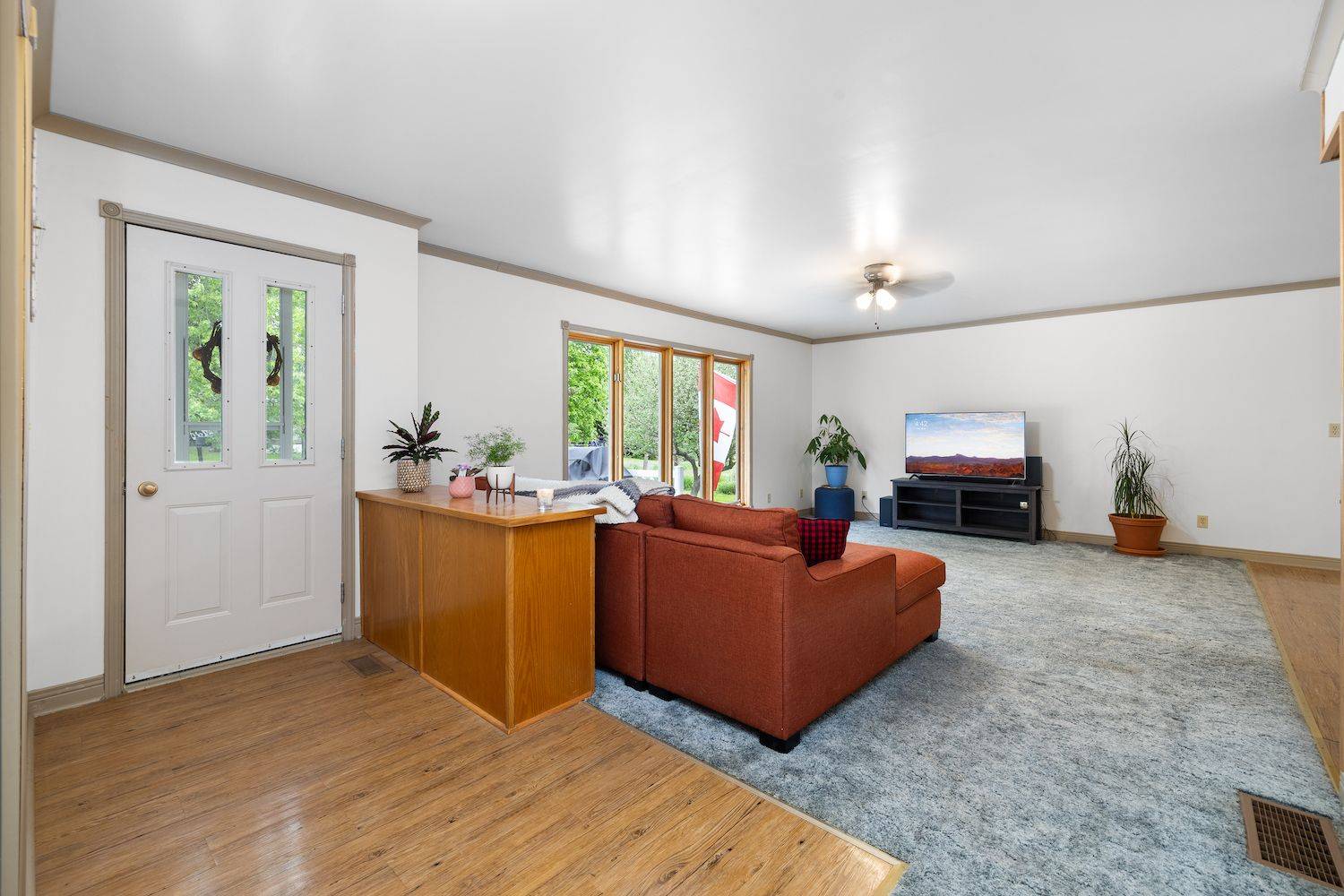 North Dundas, ON K0E 1J0,11590 MCINTOSH RD