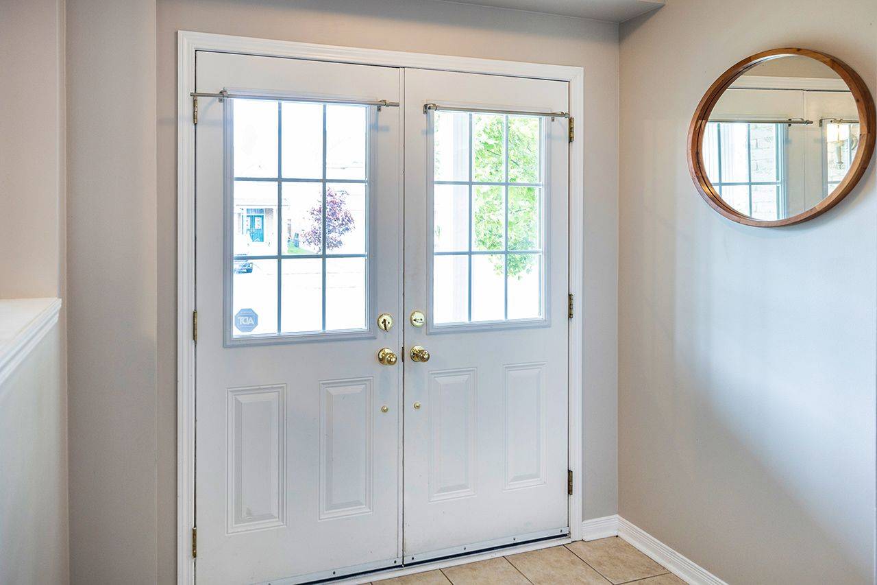 Clarington, ON L1C 5H1,245 Sprucewood CRES E