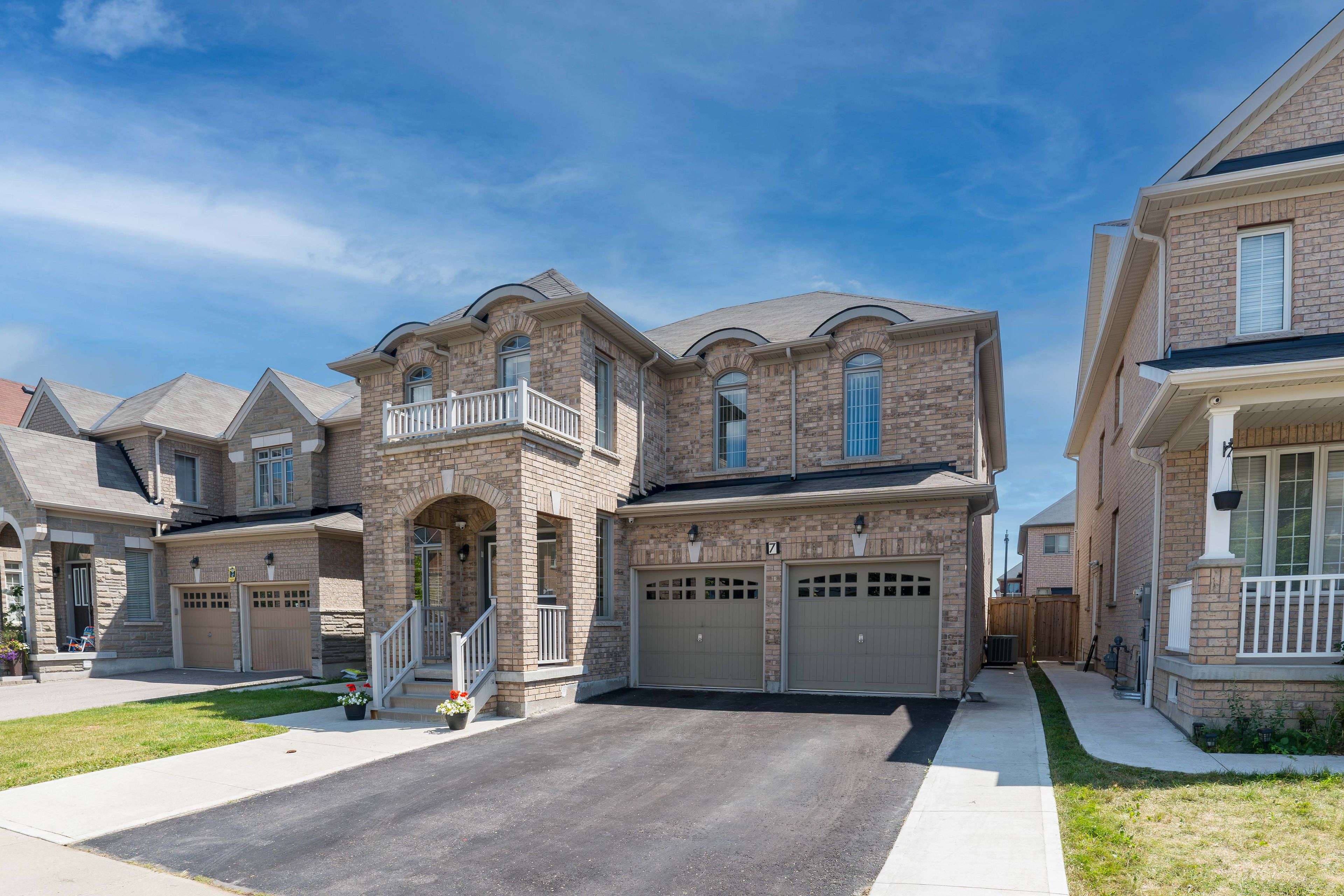 Brampton, ON L6P 3Z6,7 Wellpark WAY