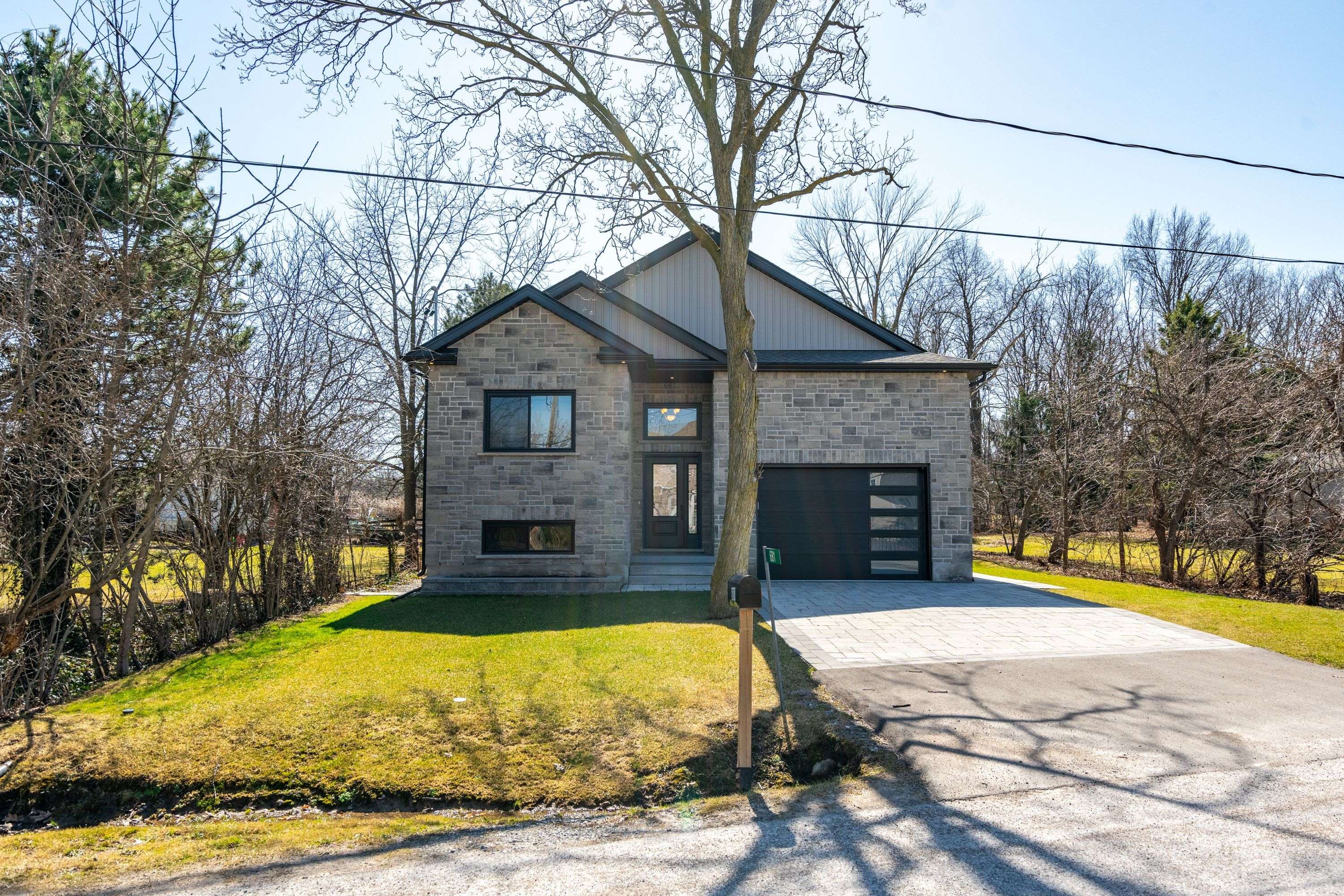 Niagara-on-the-lake, ON L0S 1J0,681 Warner RD