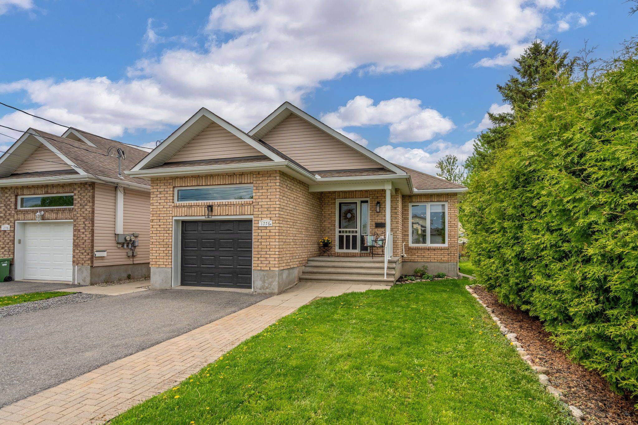 Orleans - Convent Glen And Area, ON K1C 1M5,1776 Belcourt BLVD
