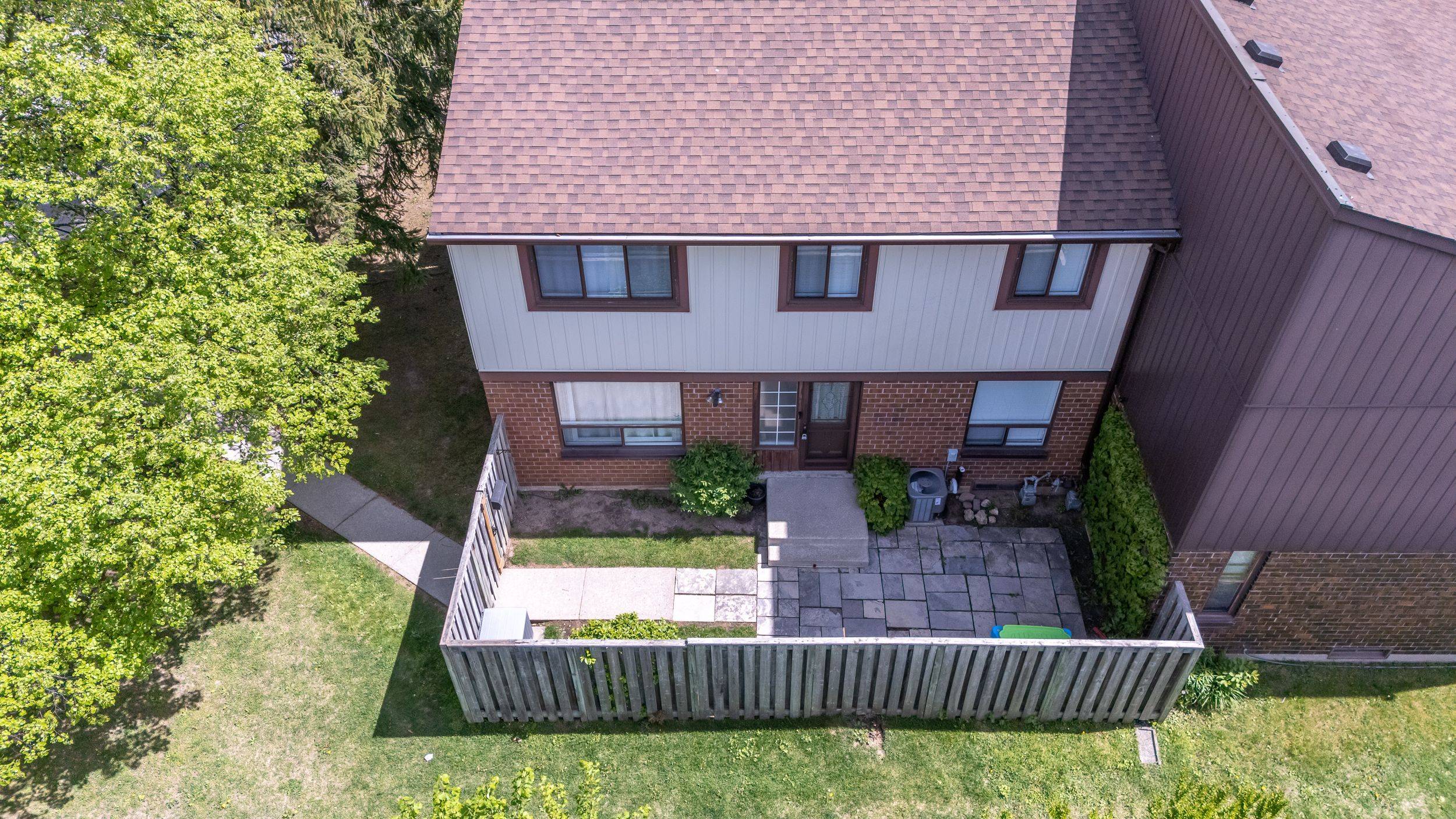 Guelph, ON N1H 6Y9,45 Marksam RD #1