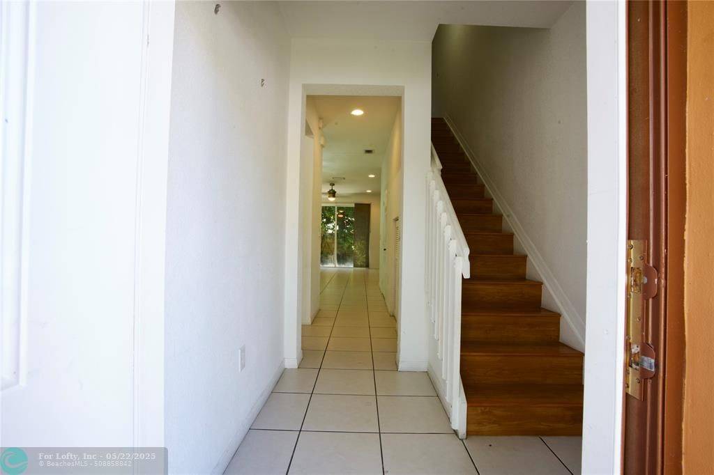 Miramar, FL 33025,8915 SW 18th St