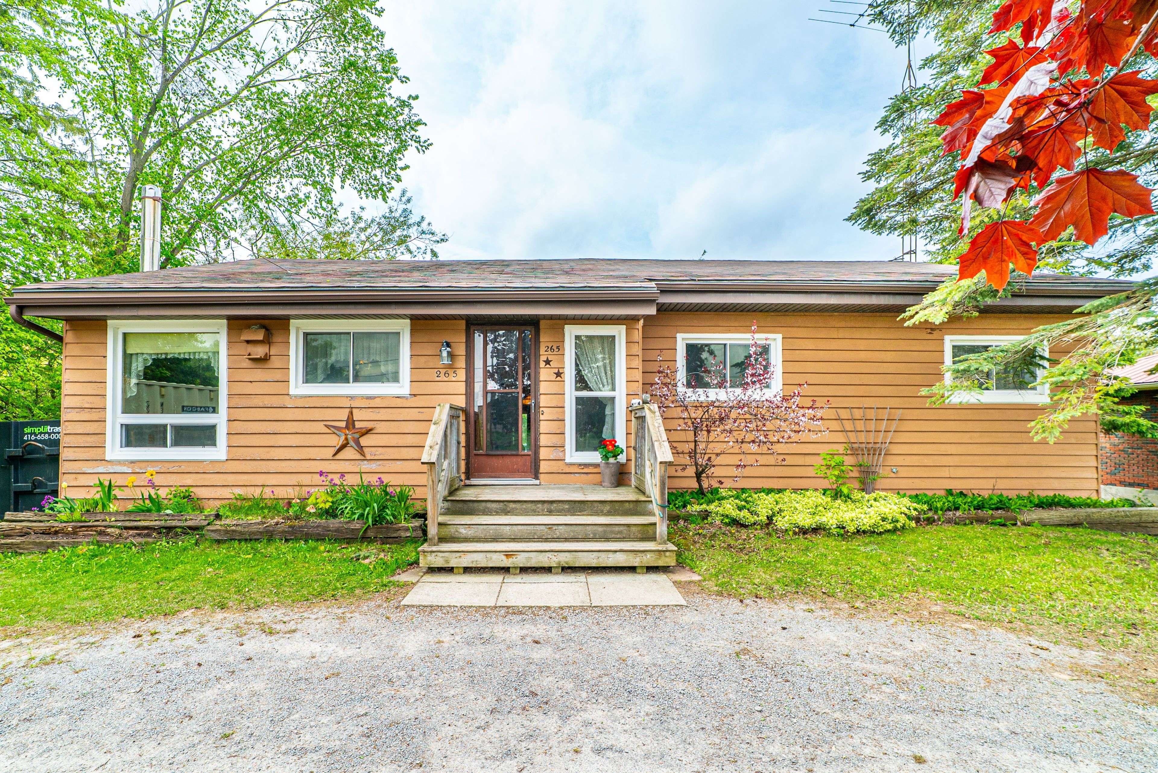 Brock, ON L0E 1E0,265 Cameron ST E