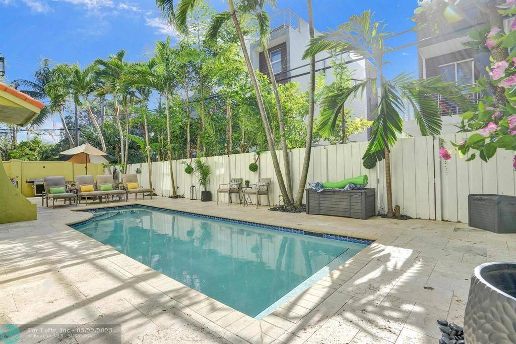 Fort Lauderdale, FL 33304,1411 NE 7th St #1