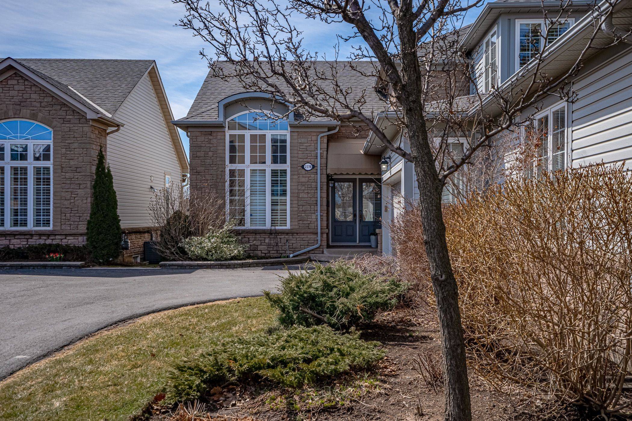 Burlington, ON L7M 4S6,2278 Turnberry RD #13