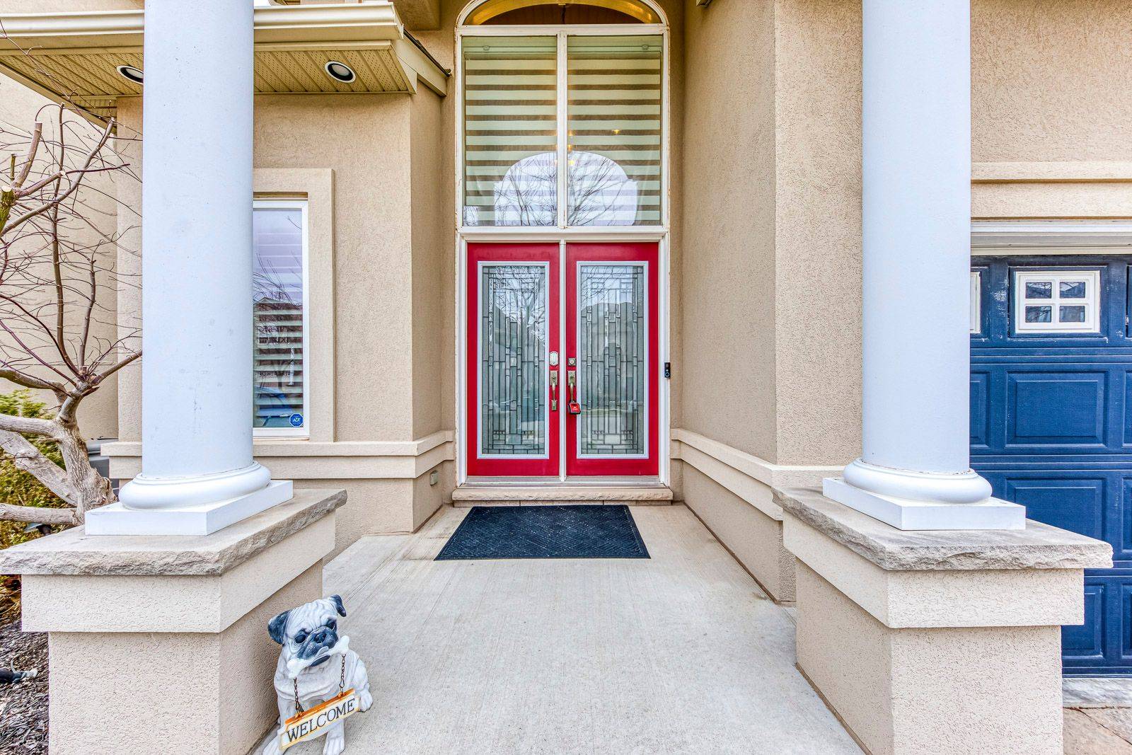 Oakville, ON L6M 0H3,2353 Kwinter RD