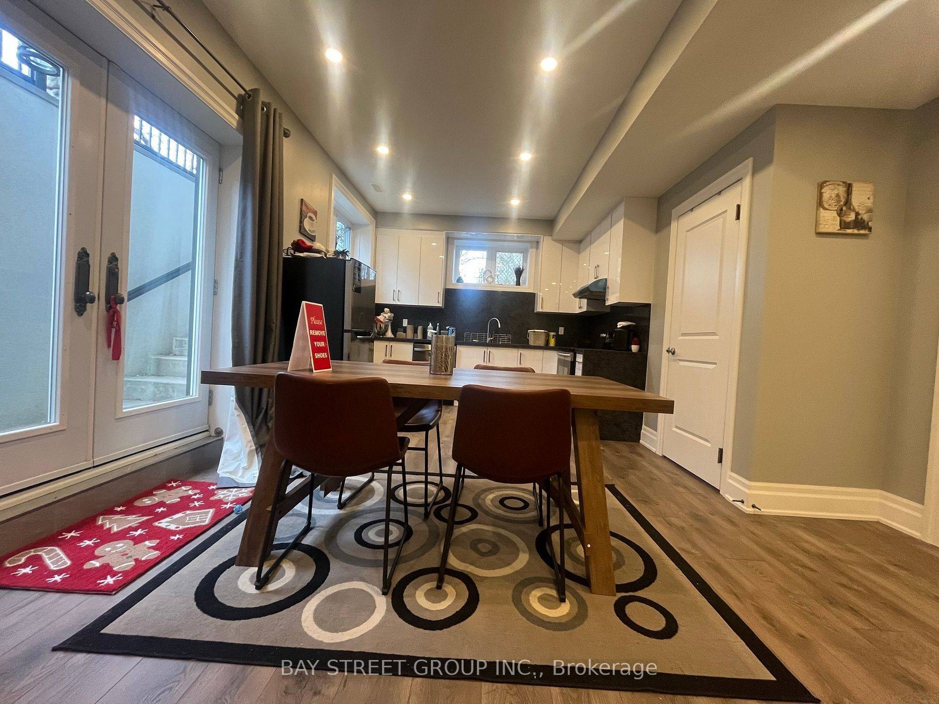 Oakville, ON L6L 2C3,1243 Bridge RD #Lower