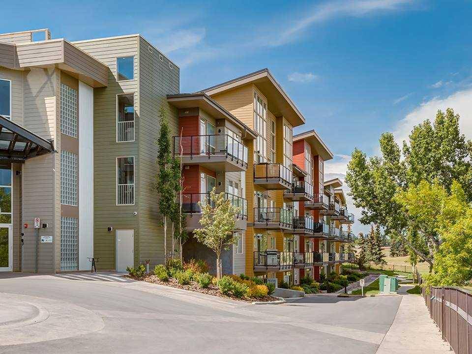 Calgary, AB T2E 7M3,4303 1 ST NE #203