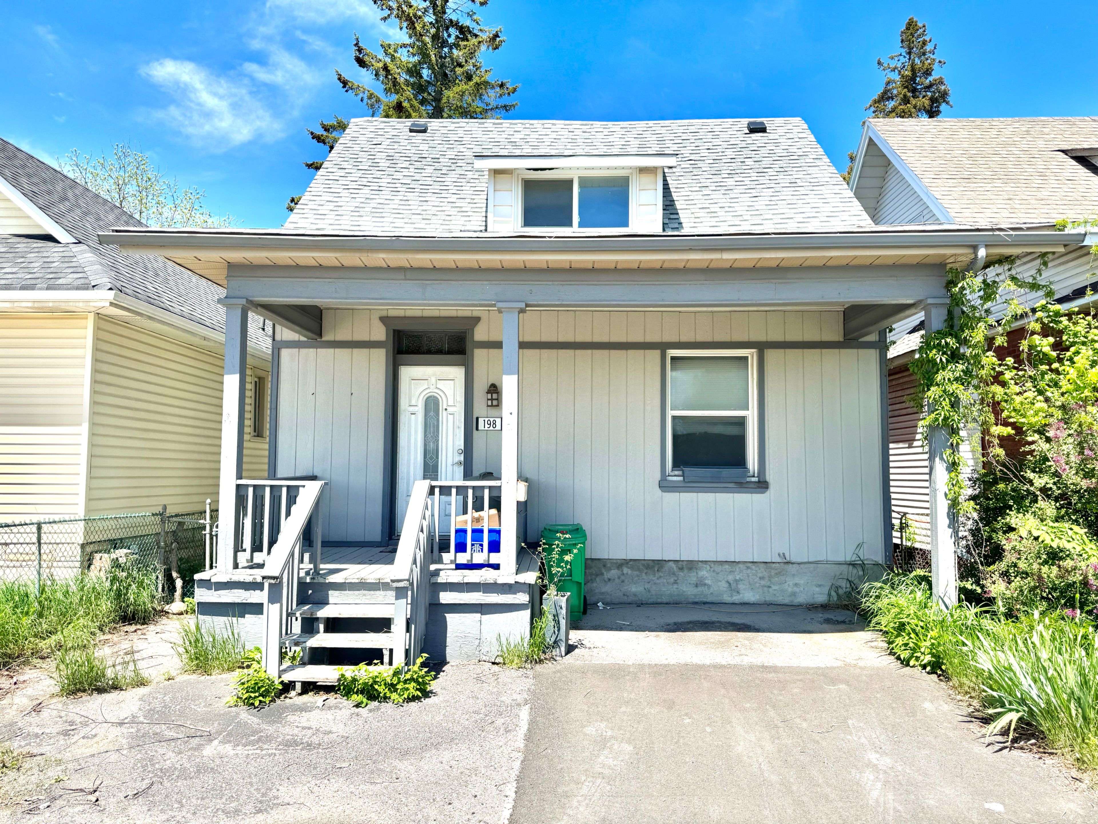 Peterborough Central, ON K9J 1Y7,198 Lansdowne ST W
