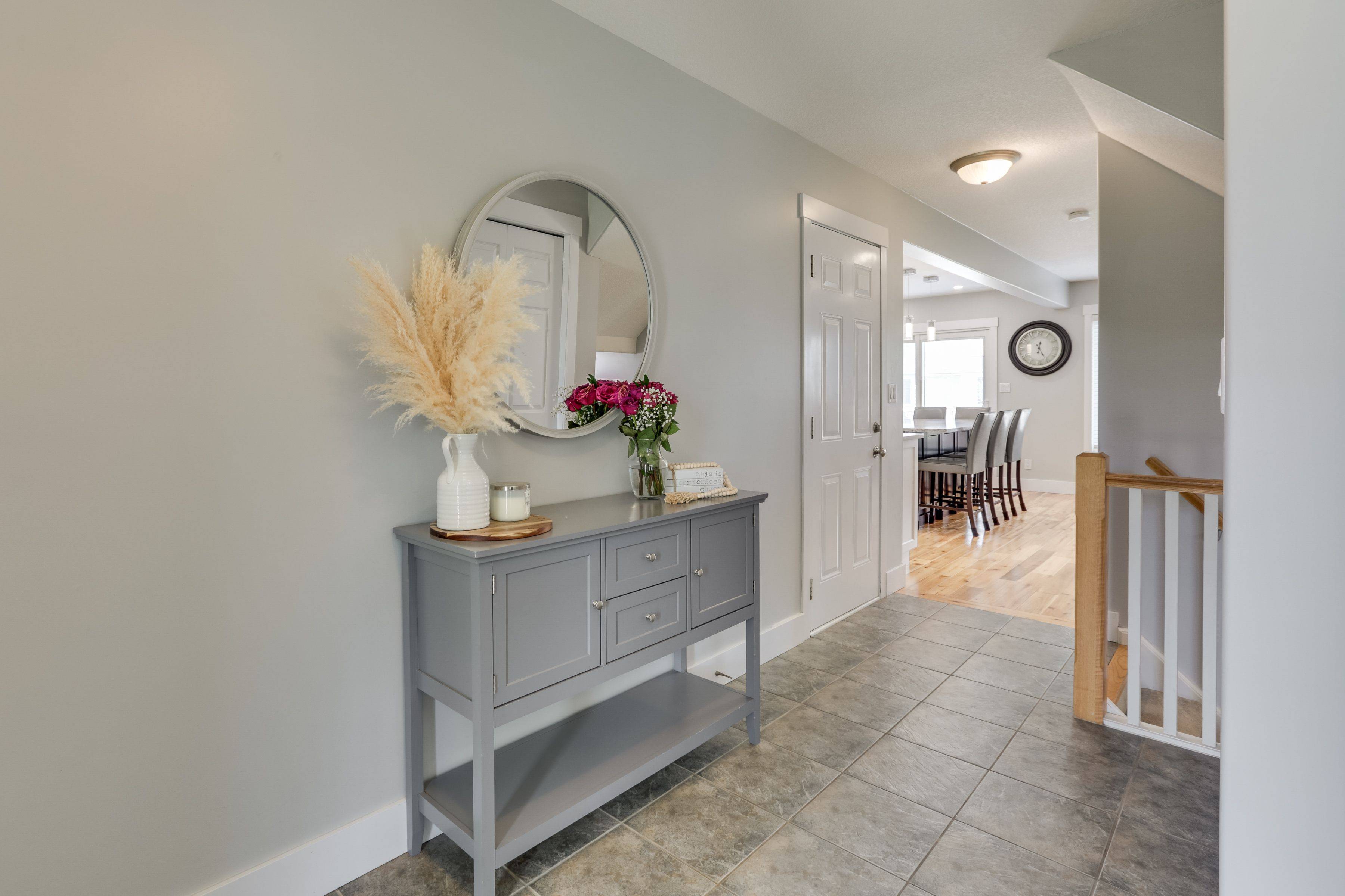 Central Elgin, ON N5P 4N7,52 Owen CT
