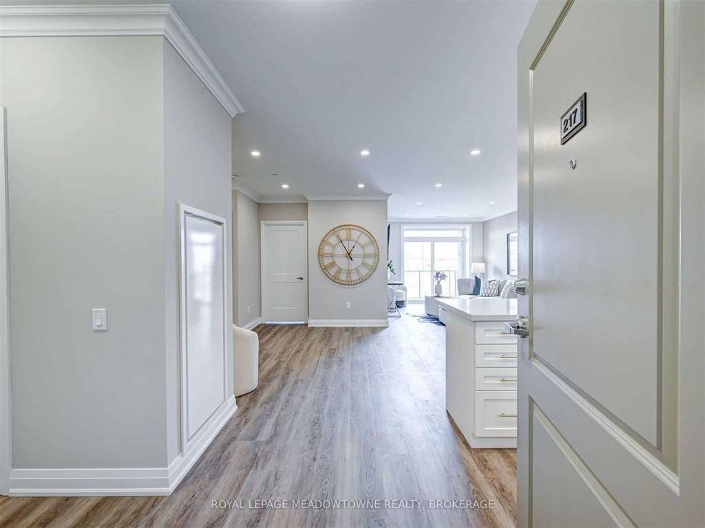 Milton, ON L9T 9M7,830 Megson TER #217