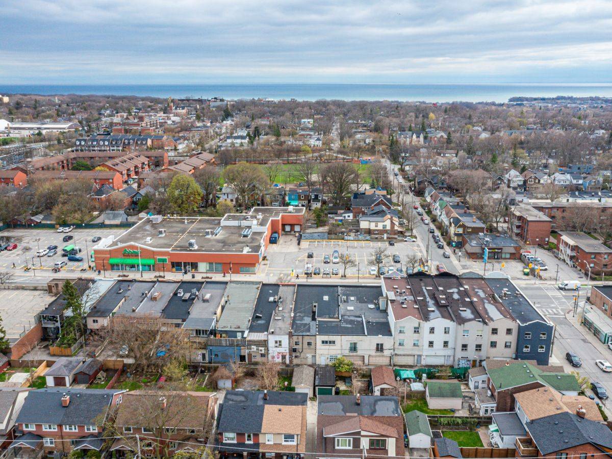 Toronto E02, ON M4C 1K9,2438 Danforth AVE
