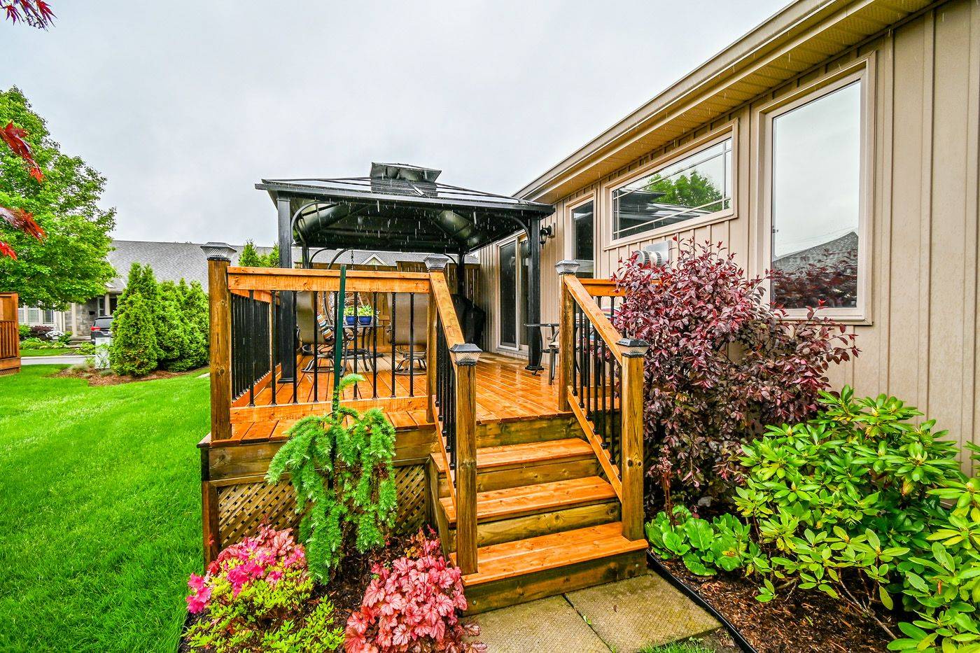 Welland, ON L3C 0C1,70 Elmwood AVE #31