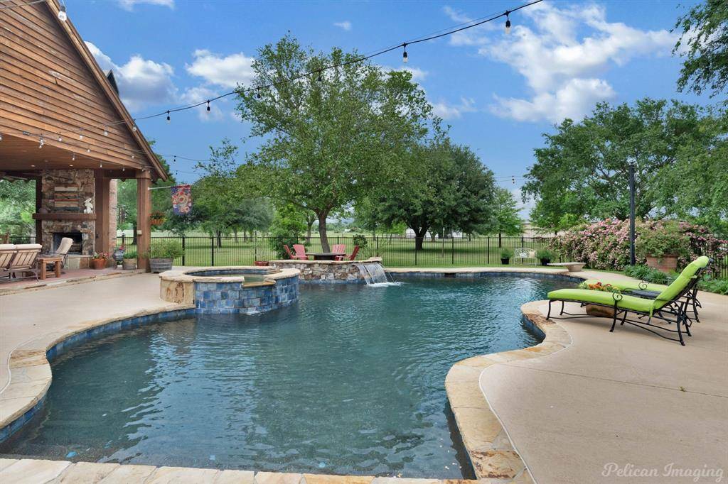 Shreveport, LA 71115,1860 Leonard Road