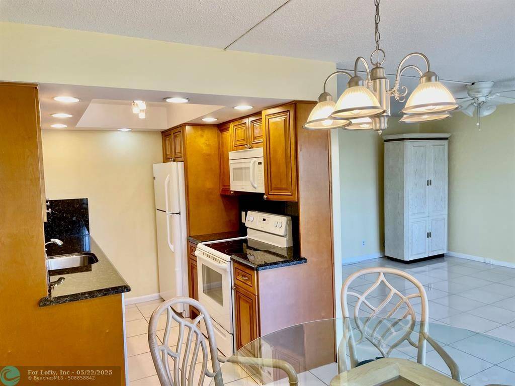 Boca Raton, FL 33434,1058 Exeter D #1058
