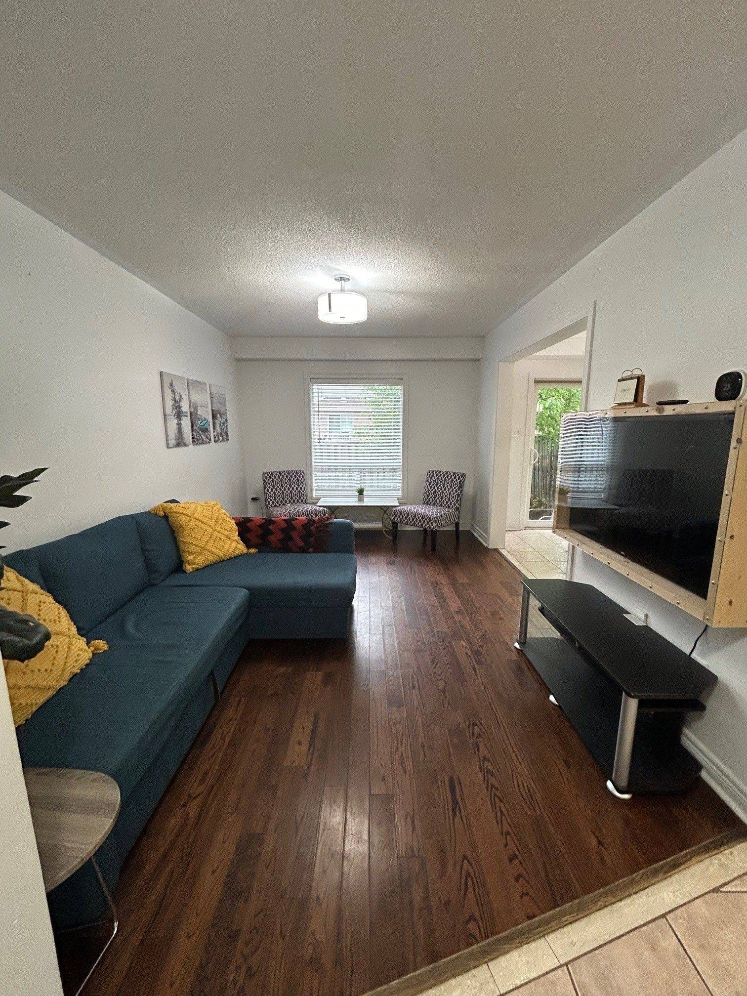 Burlington, ON L7M 4W3,2970 Berwick DR #11