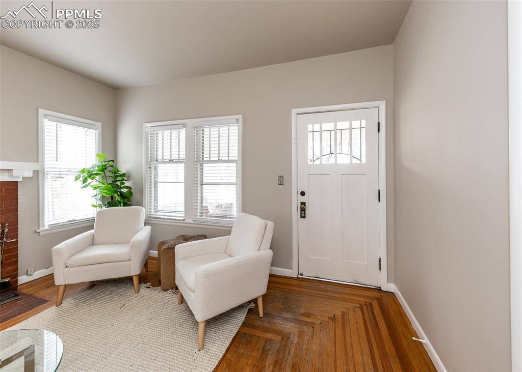 907 N Wahsatch AVE, Colorado Springs, CO 80903