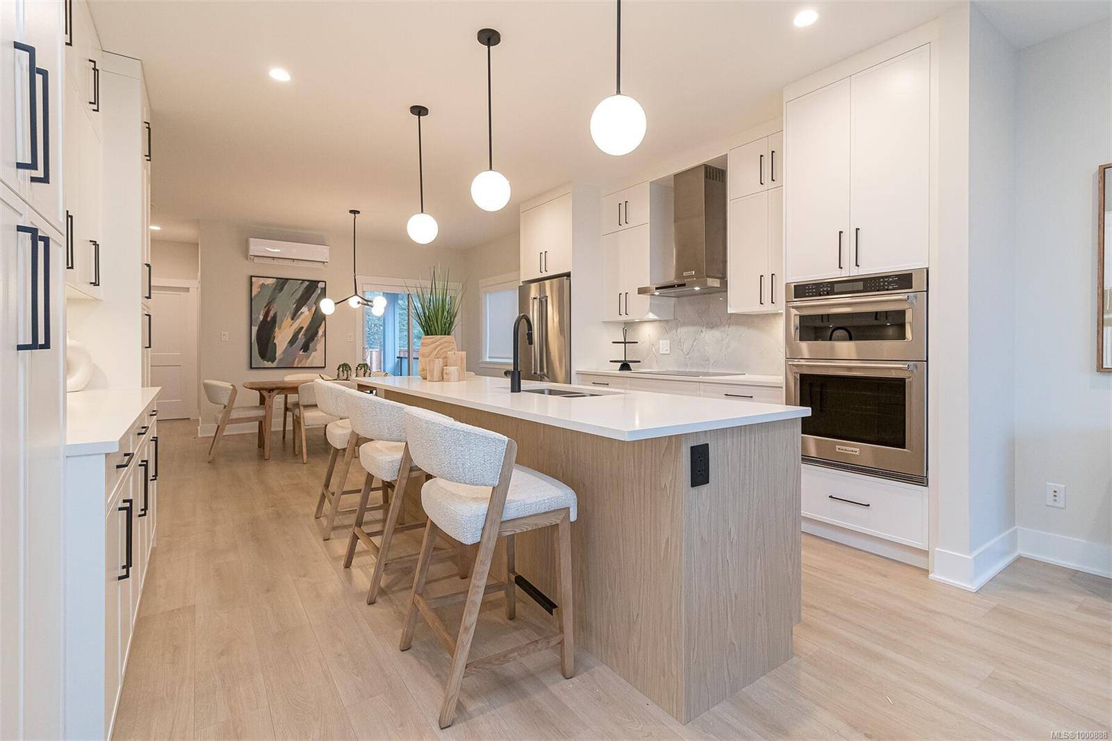Colwood, BC V9C 0R5,3447 Trumpeter St