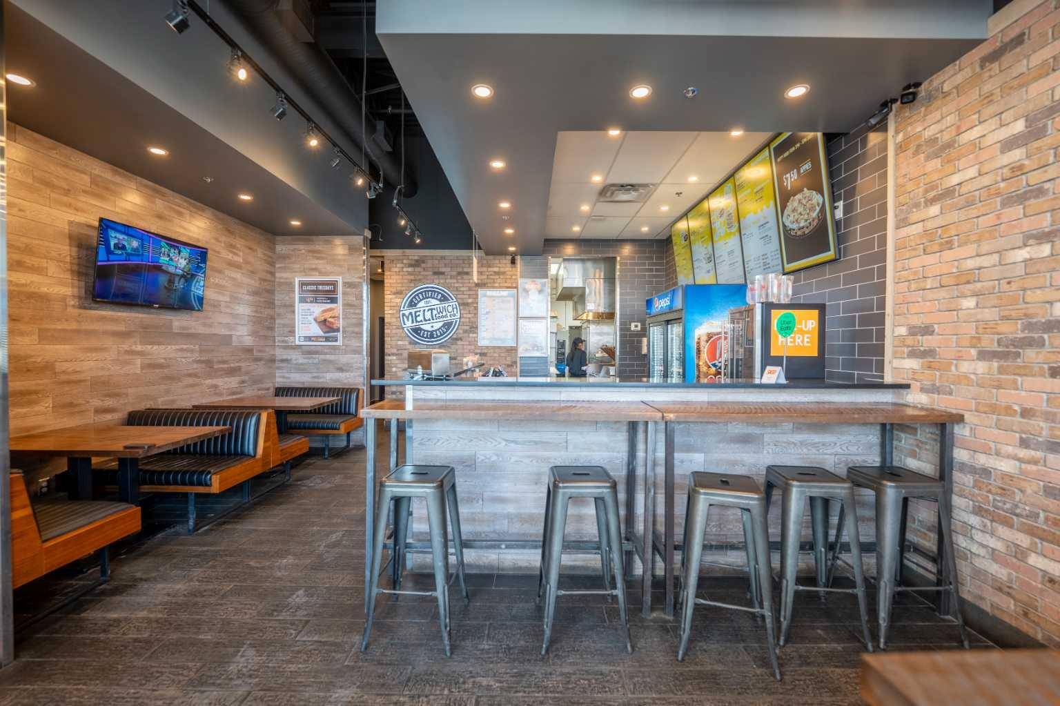 Calgary, AB T3M 3K9,80 Mahogany Rd SE #1820