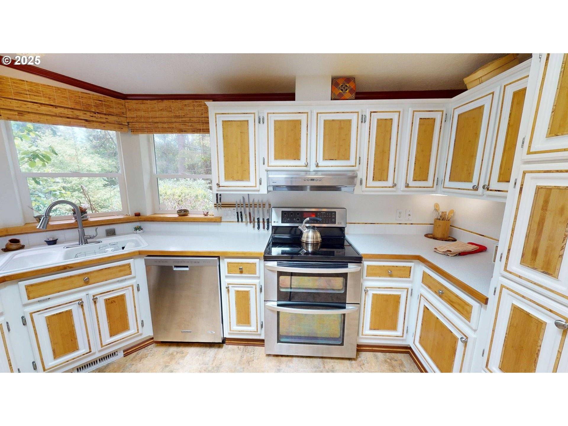Port Orford, OR 97465,1634 IDAHO ST