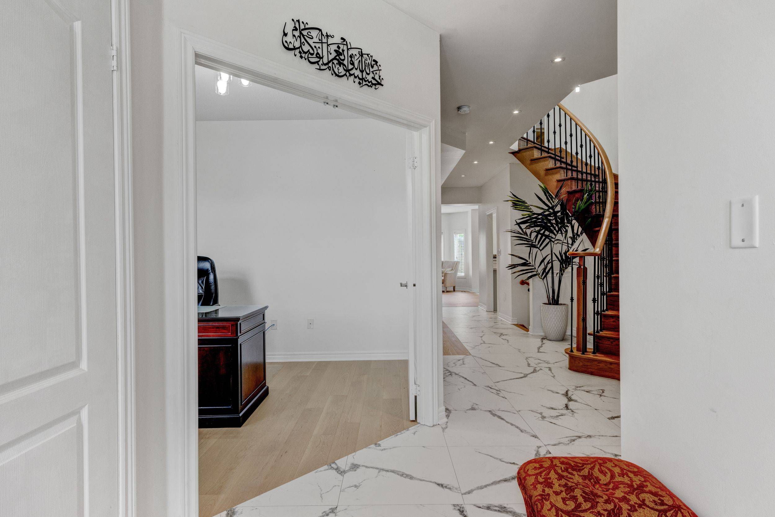 Mississauga, ON L5M 7L7,3538 Aquinas AVE