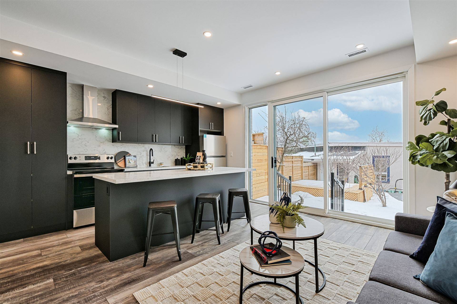 Toronto W03, ON M6M 3H1,421 Silverthorn AVE #Unit C