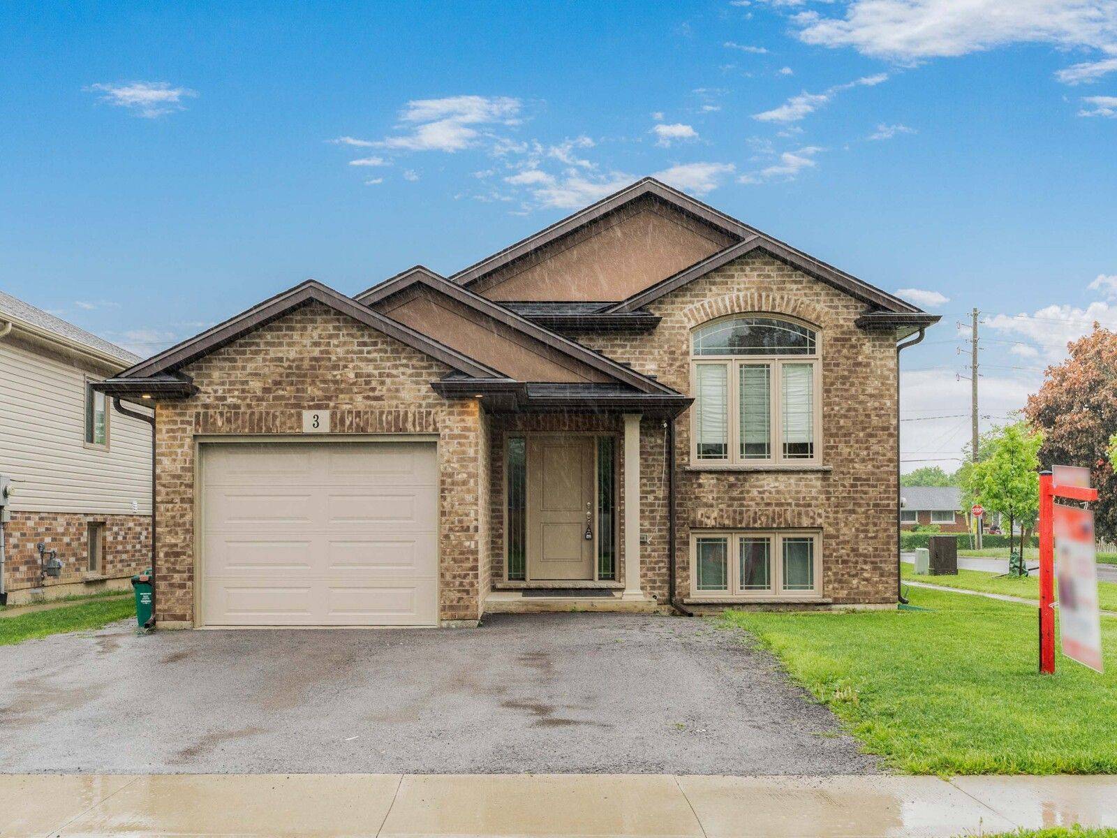 St. Catharines, ON L2M 3Y3,3 Berkshire DR