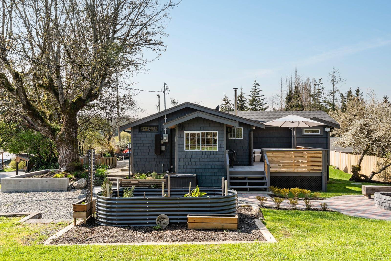 Saanich, BC V9E 2C5,1368 Courtland Ave