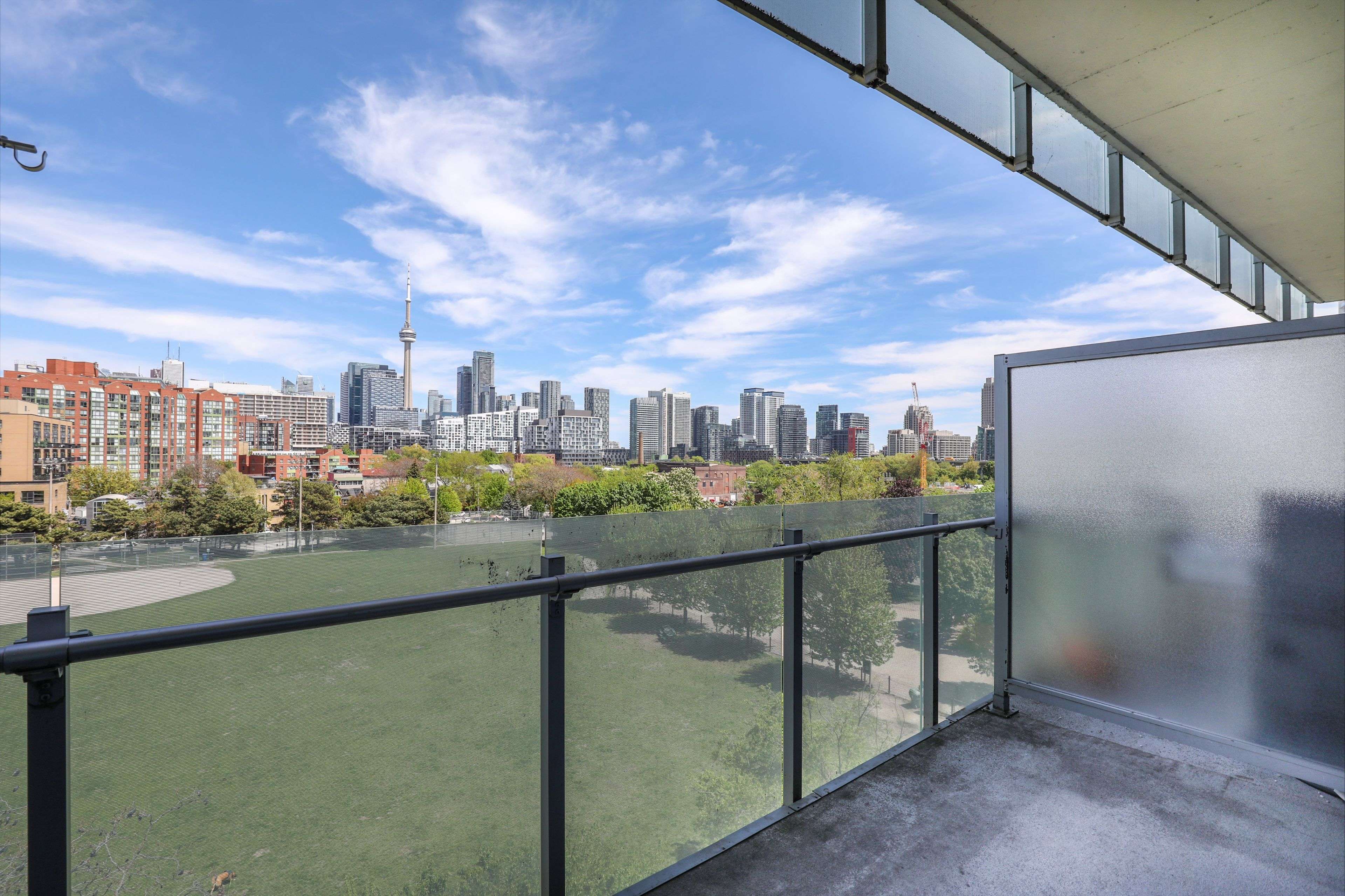 Toronto C01, ON M5V 0G3,25 Stafford ST #602