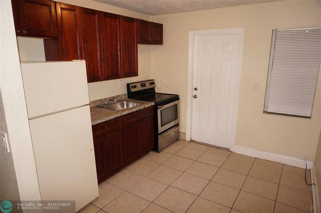 West Palm Beach, FL 33407,730 21st St