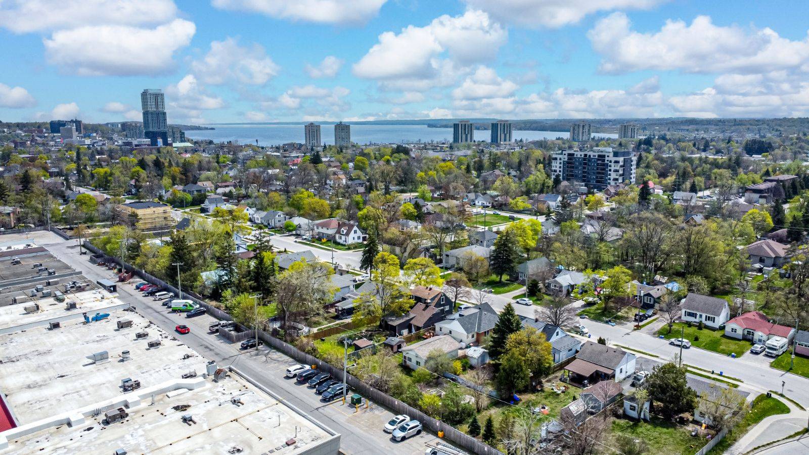 Barrie, ON L4N 1E3,98 Donald ST