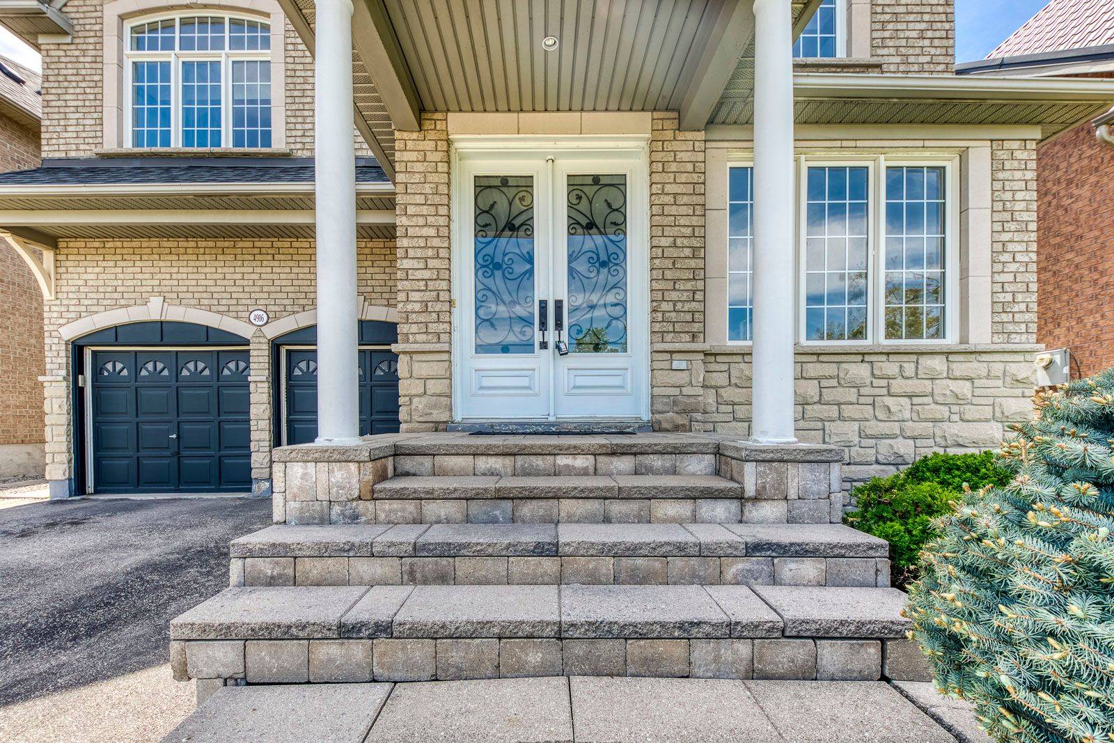 Mississauga, ON L4Z 4H8,4916 Huron Heights DR