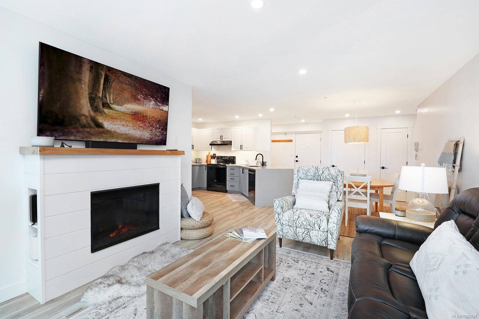 Courtenay, BC V0P 1N0,1320 Henry Rd #212