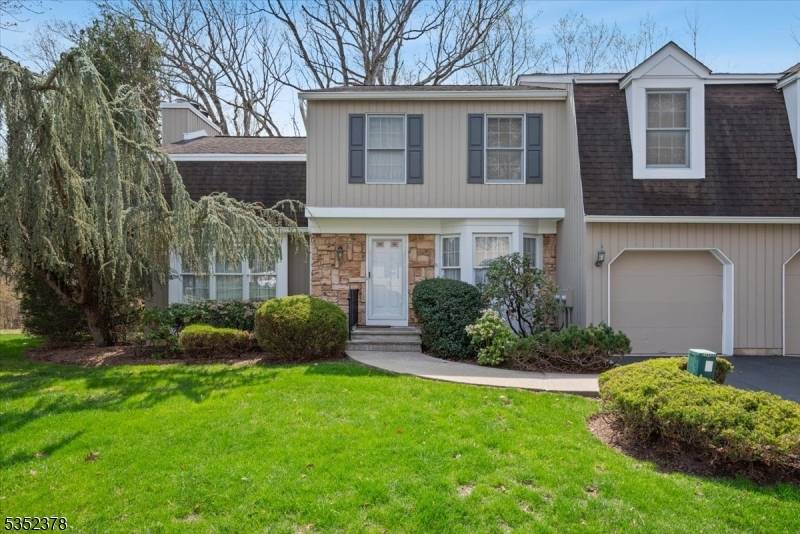 Bernards Twp., NJ 07920,10 Bradford Ln