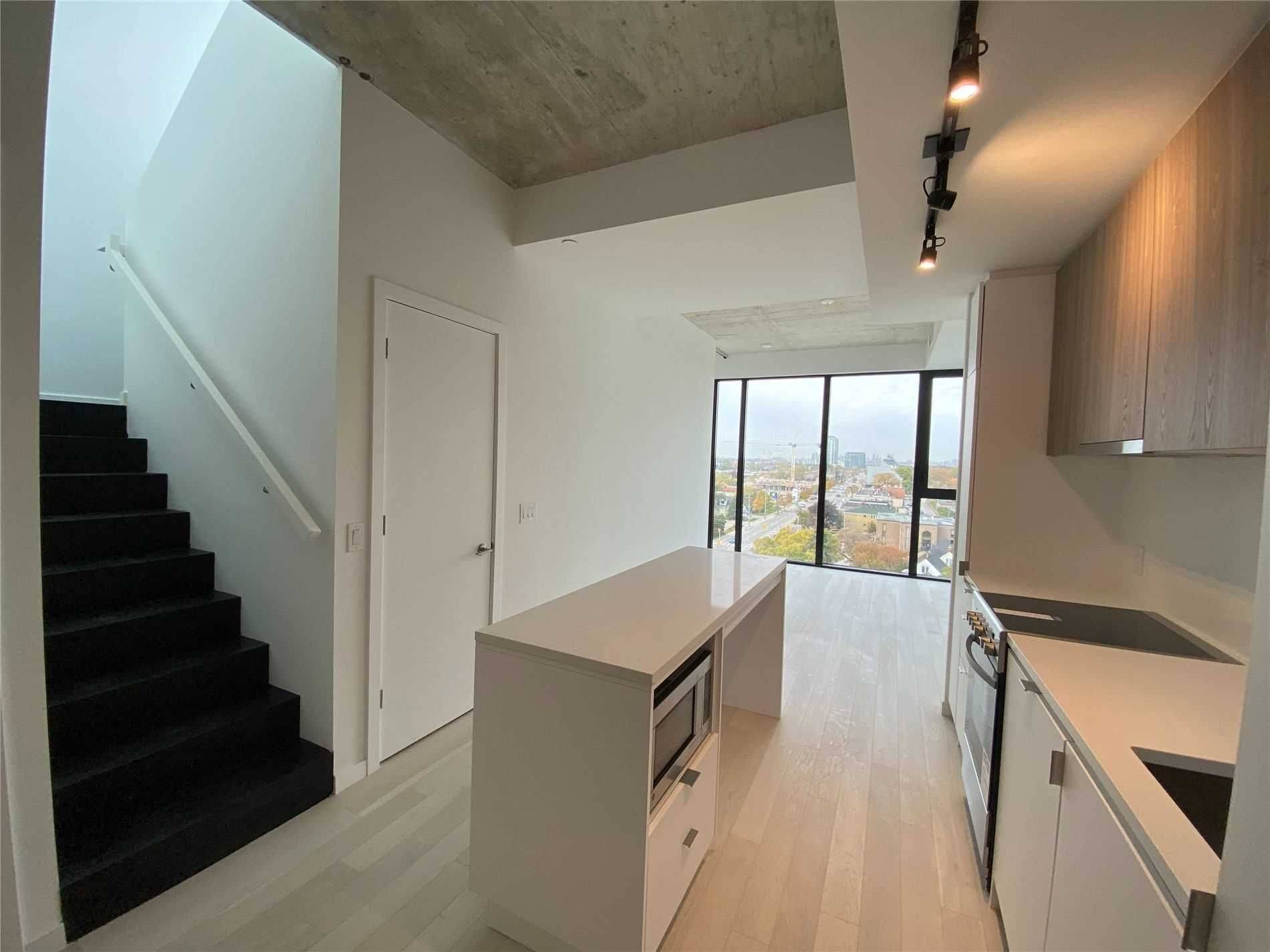 Toronto W07, ON M8Z 0G3,7 Smith CRES #816