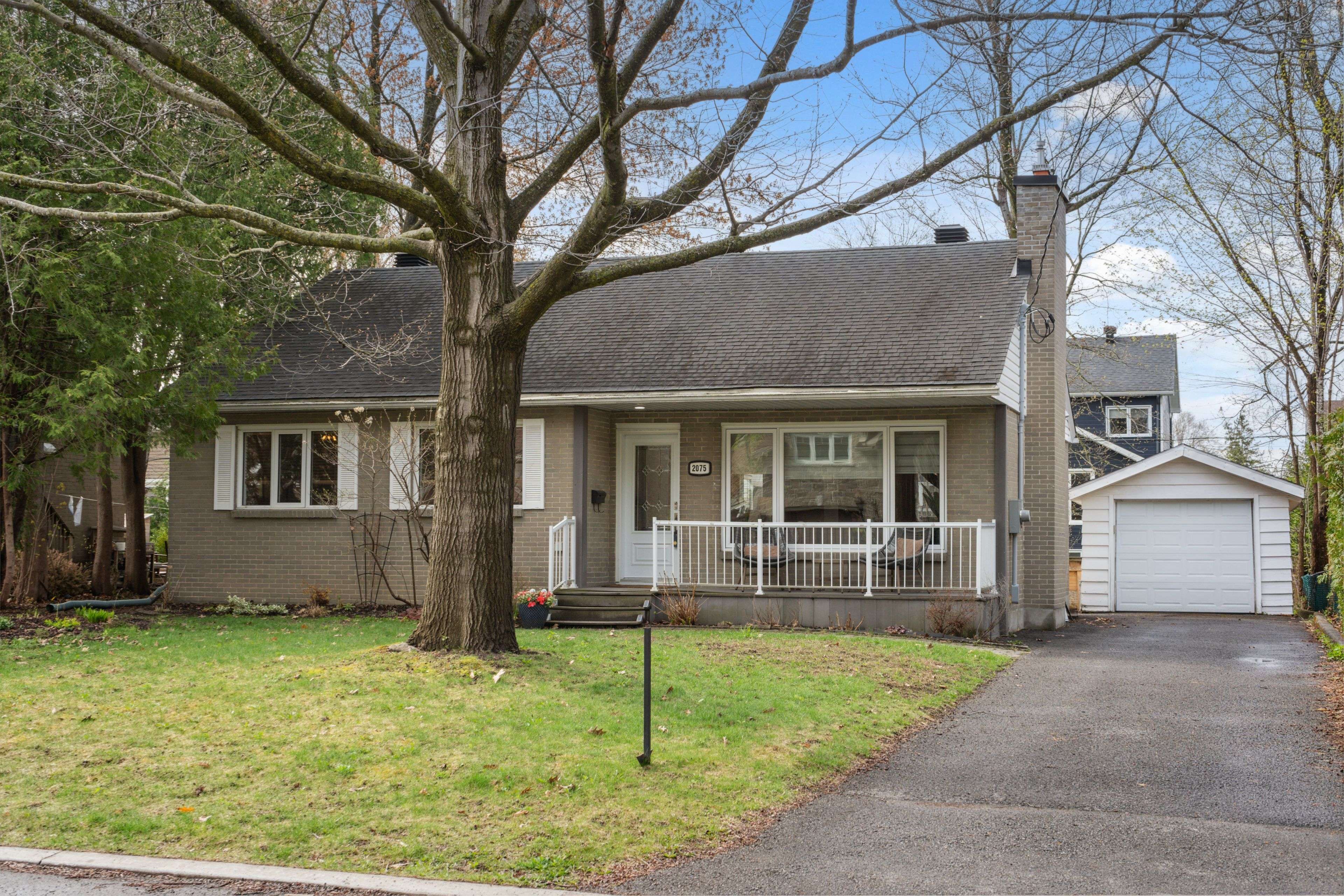 Alta Vista And Area, ON K1H 6H9,2075 Woodcrest RD