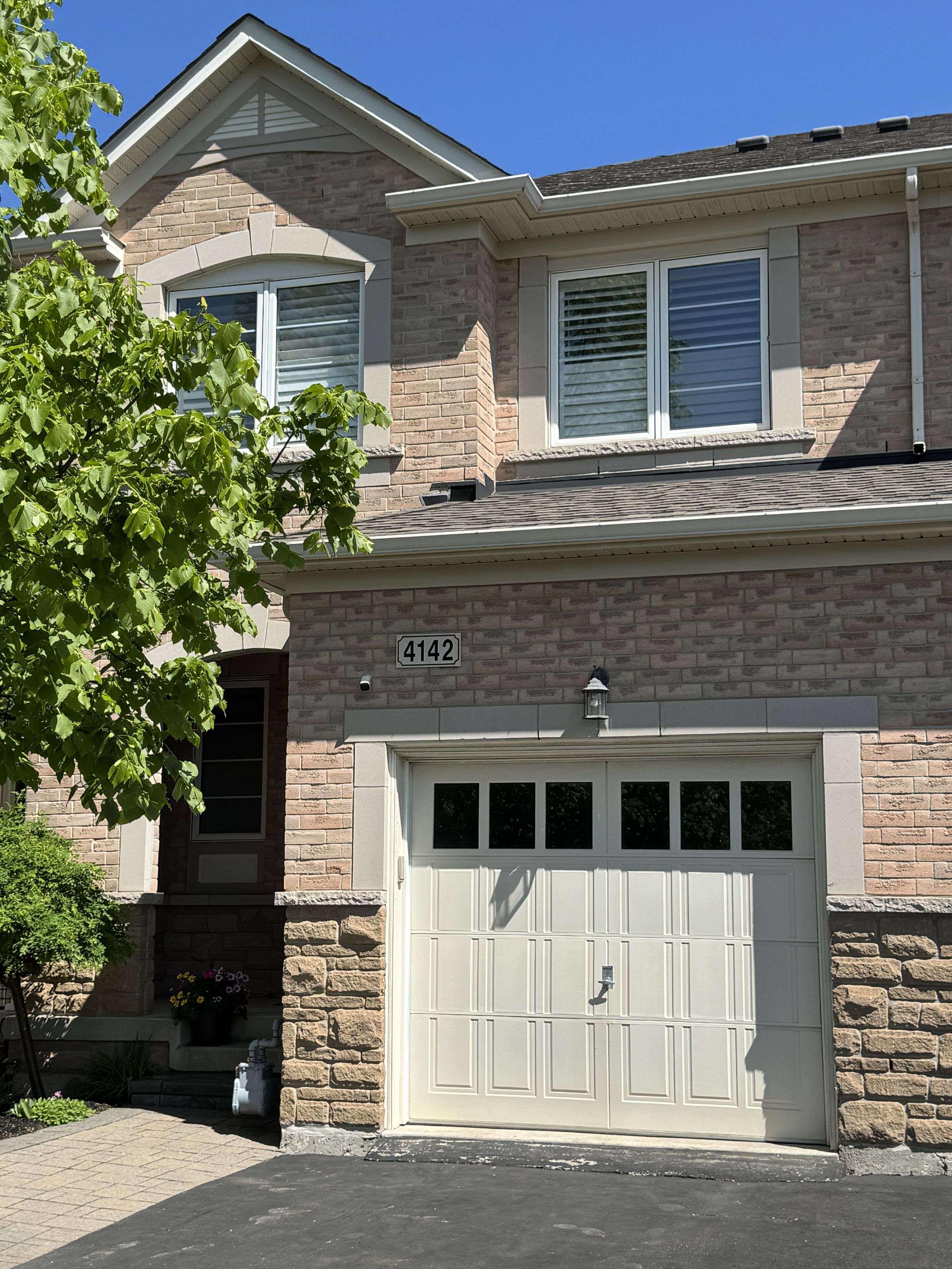 Burlington, ON L7M 0G4,4142 Judson Common