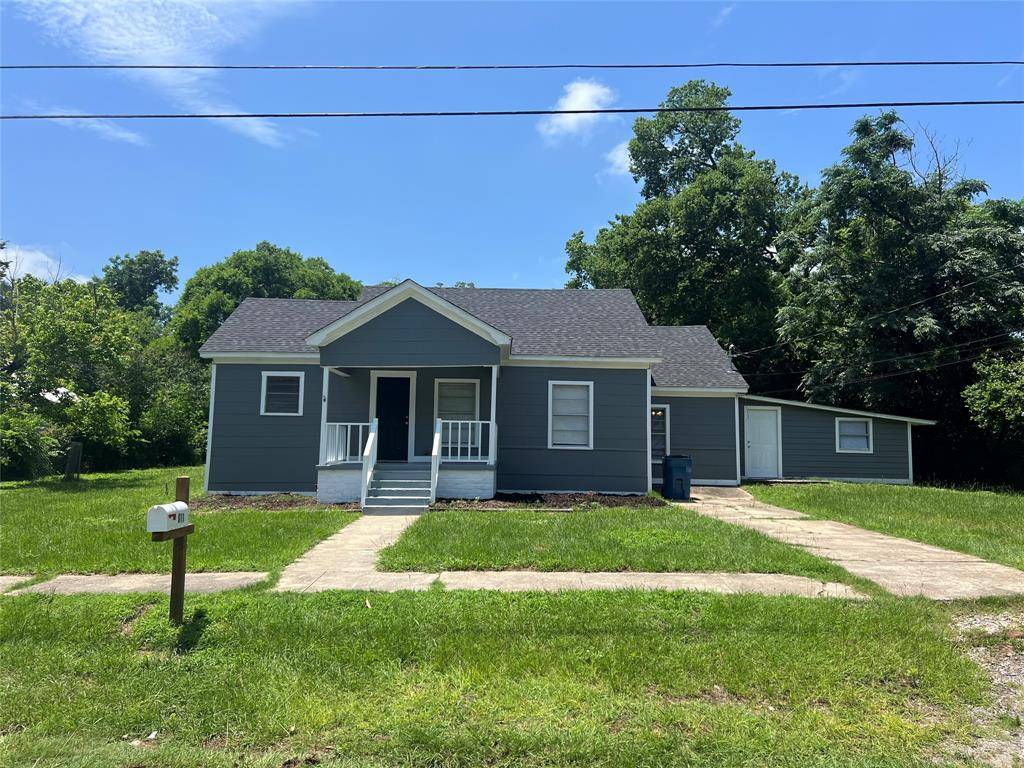 Winnsboro, TX 75494,911 N Walnut Street
