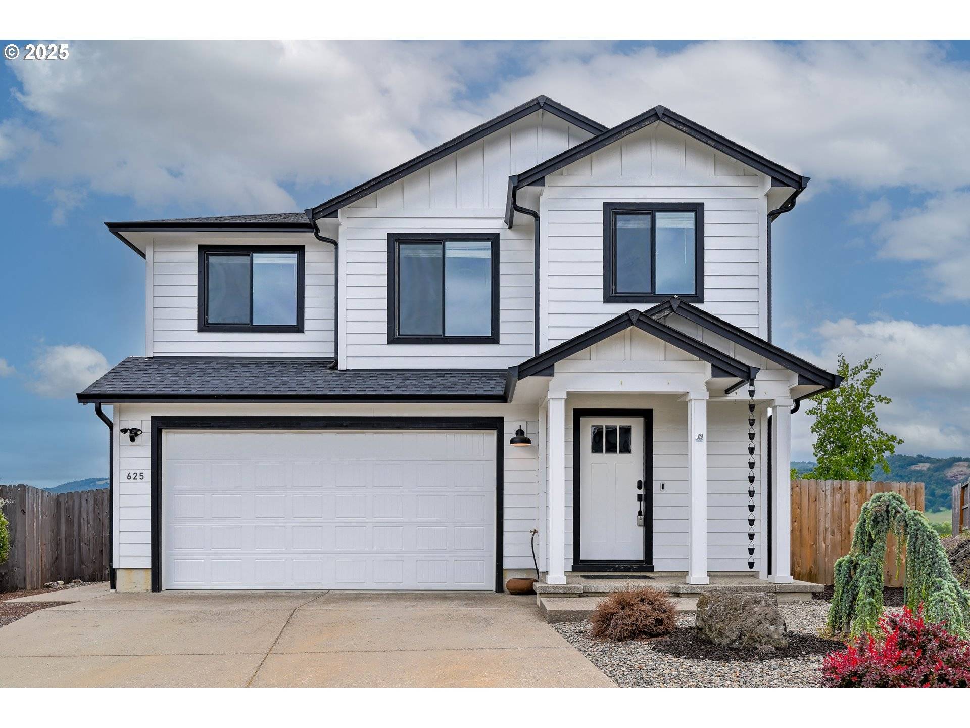 Roseburg, OR 97471,625 BRADY LN