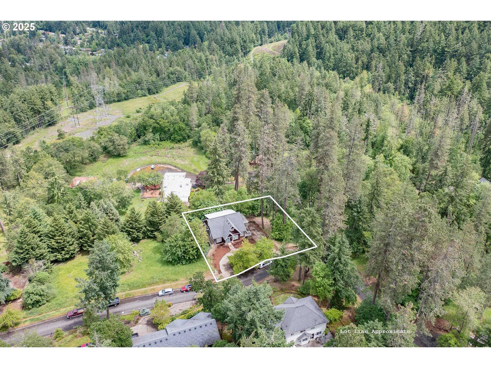 Eugene, OR 97405,895 PINE FOREST DR