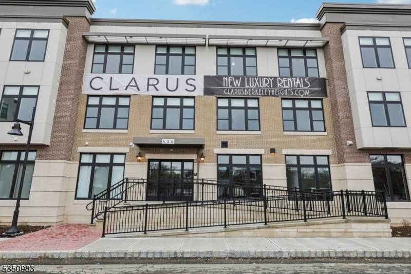 Berkeley Heights Twp., NJ 07922,434 Springfield Avenue #212