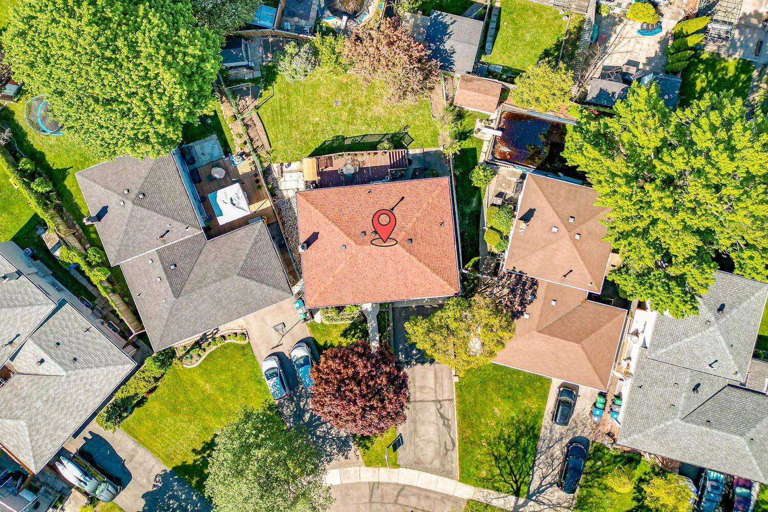 Mississauga, ON L5C 1W9,3273 Strabane DR