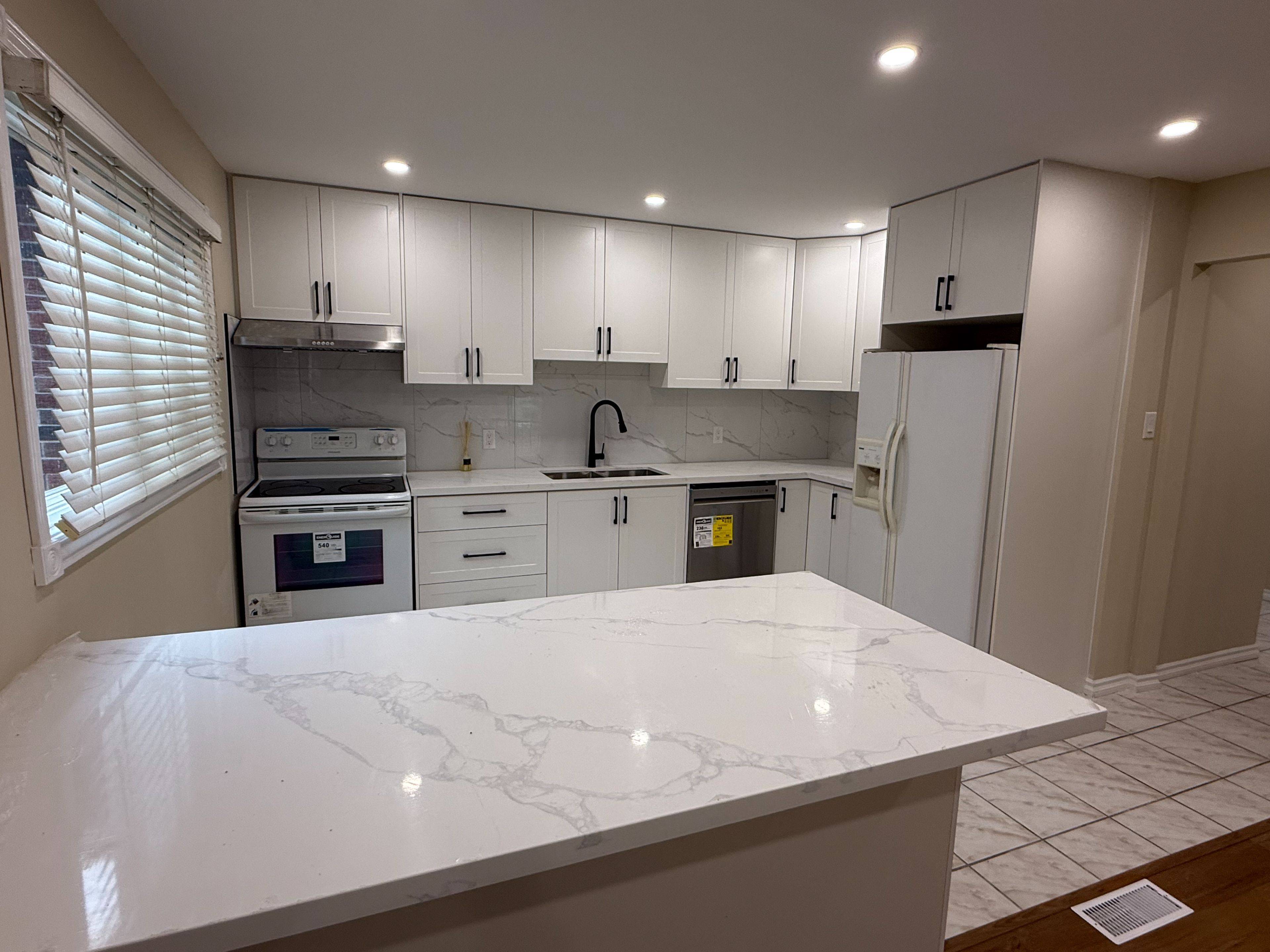 Mississauga, ON L5B 2X3,594 Eiderdown PL