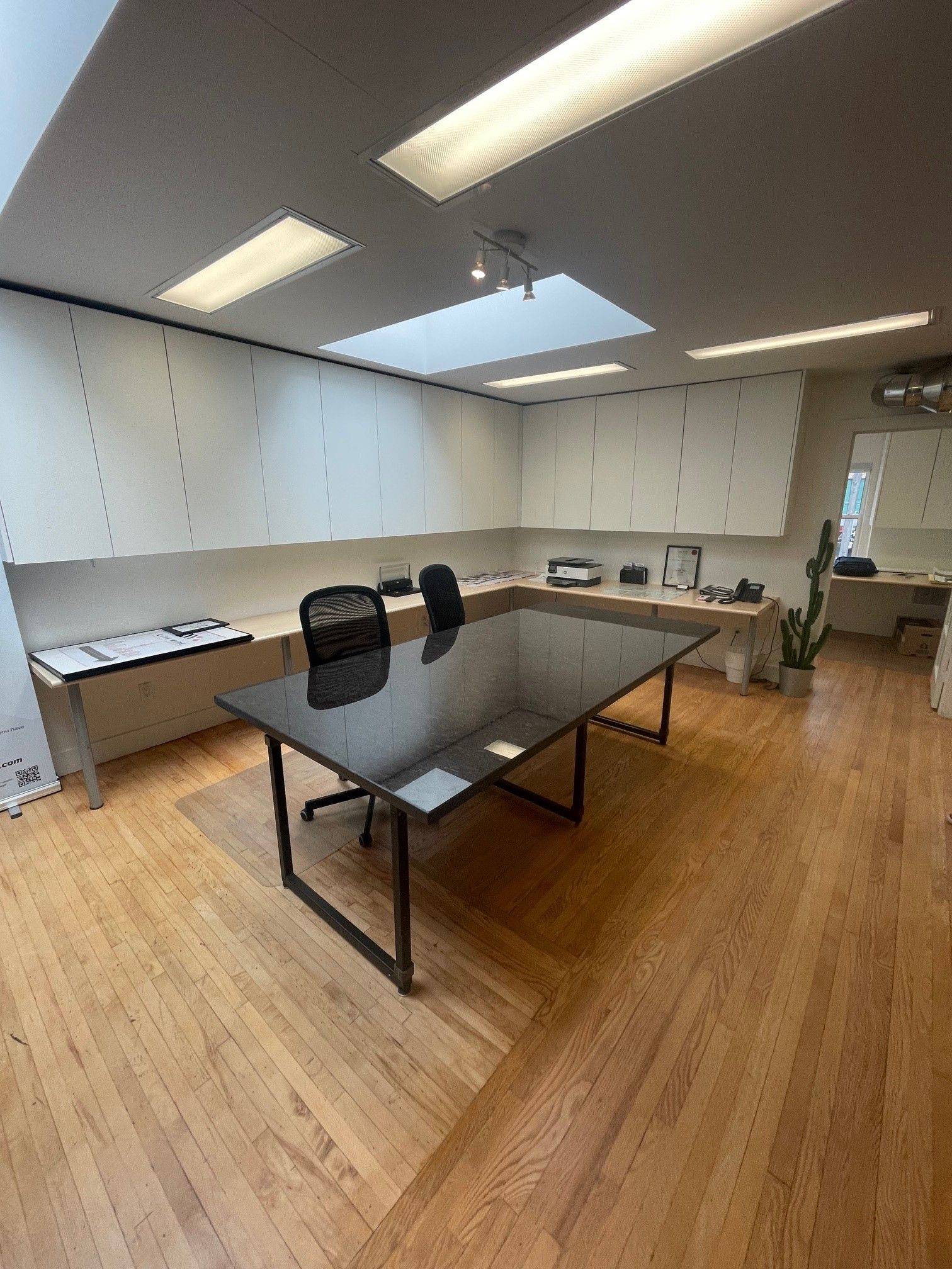 Toronto C04, ON M5N 1A5,510 Eglinton AVE W #202