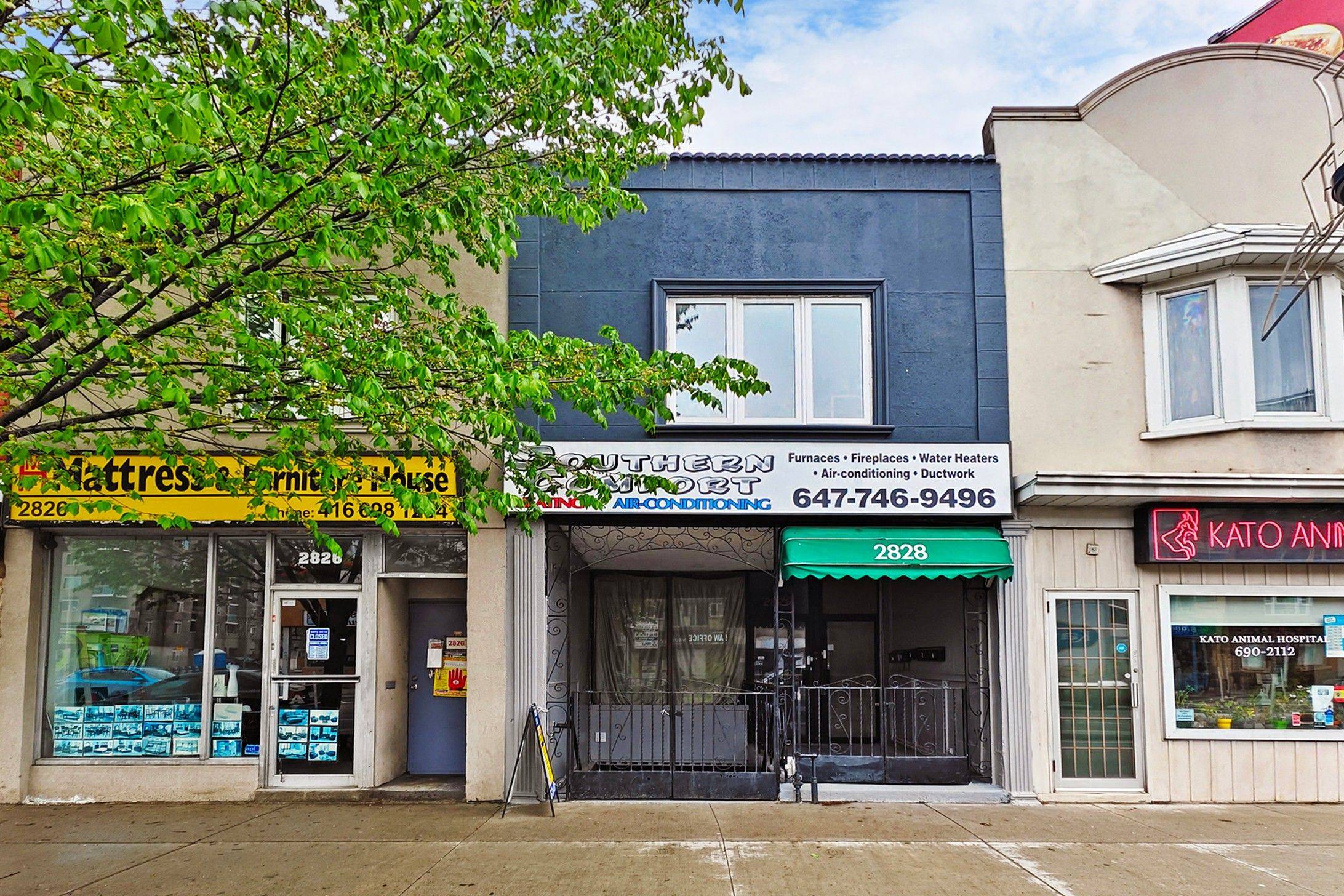 Toronto E02, ON M4C 1M1,2828 Danforth AVE #Lower