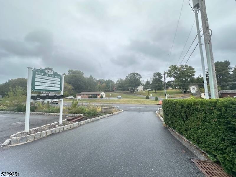 Clinton Town, NJ 08809,107 W Main St