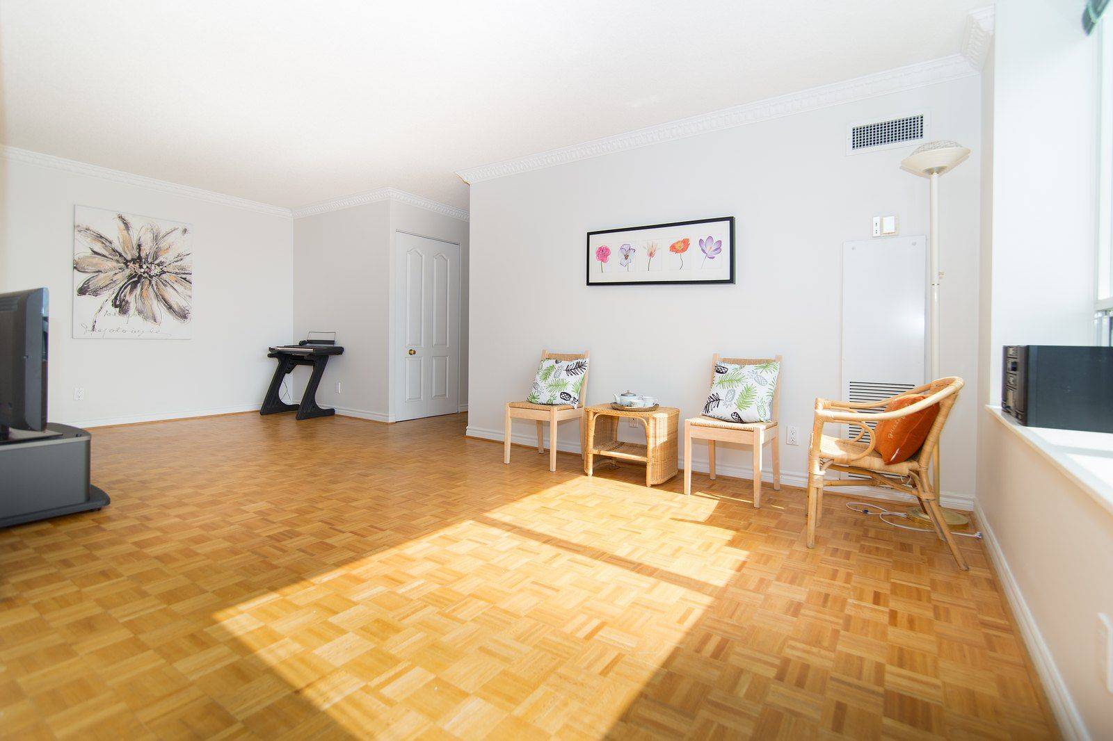 Toronto E05, ON M1V 5M3,1883 Mcnicoll AVE #1022